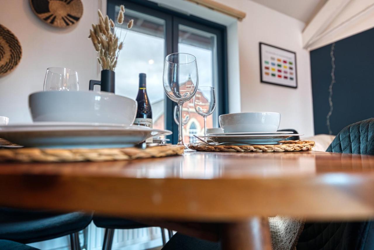 Ashcroft Loft: 3-bedroom With Balcony Apartment Cirencester