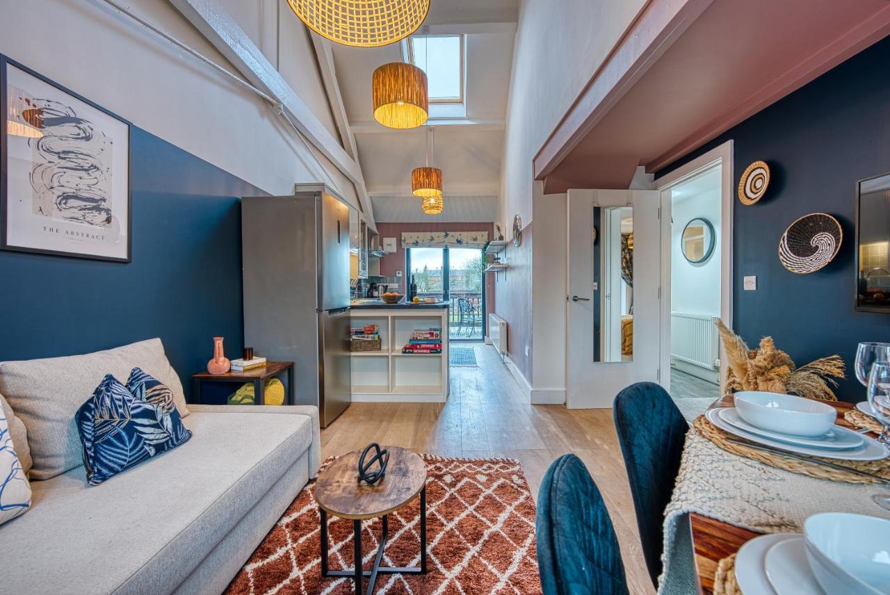 Apartment Ashcroft Loft: 3-bedroom With Balcony *