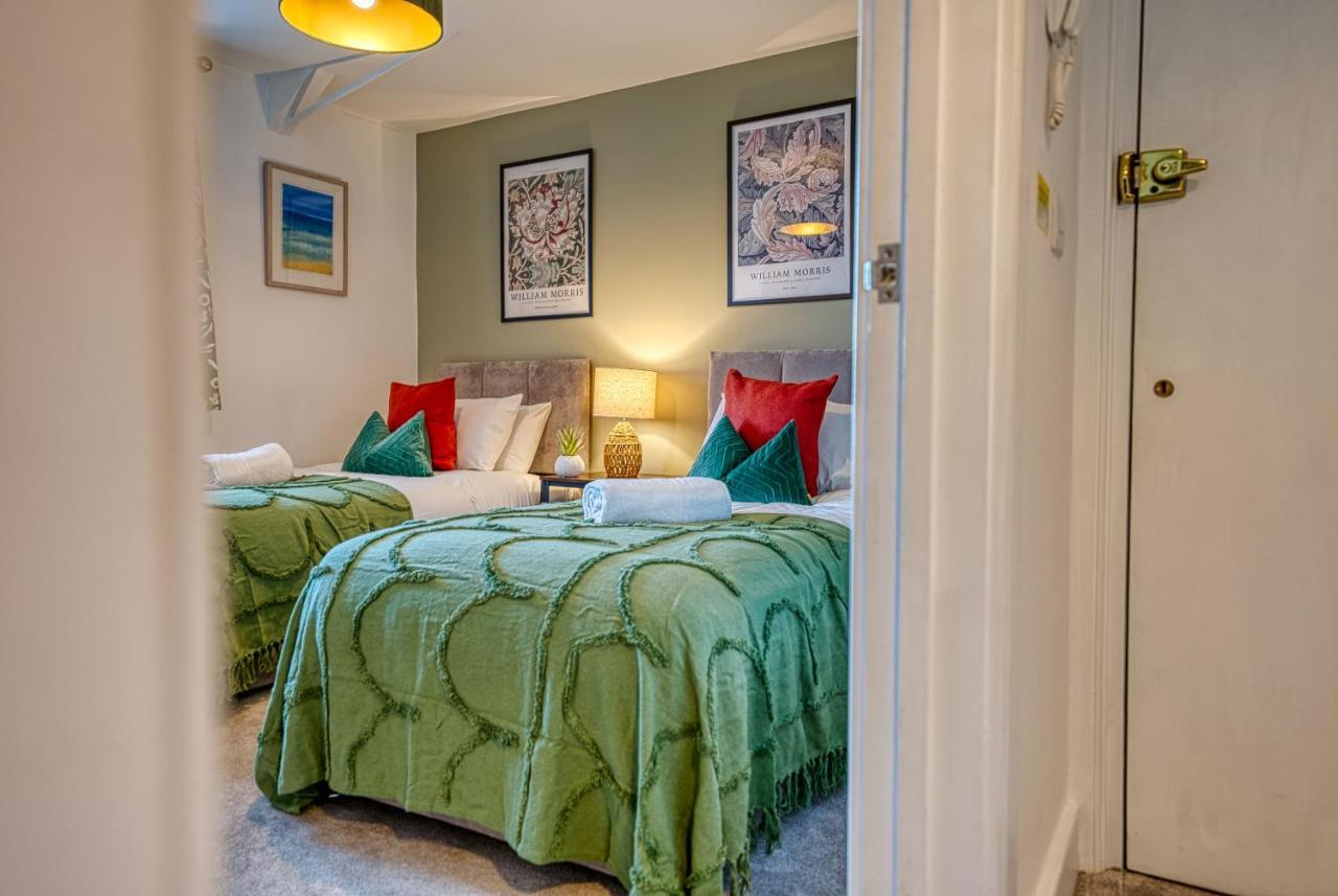 Ashcroft Loft: 3-bedroom With Balcony Cirencester