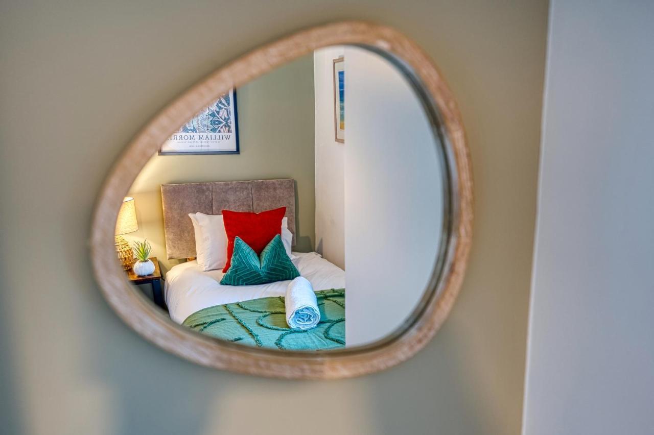 Apartment Ashcroft Loft: 3-bedroom With Balcony *